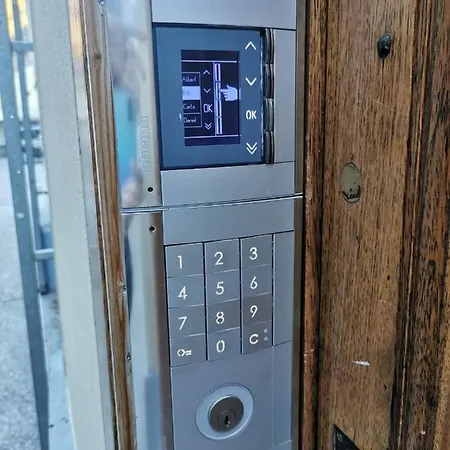 Marcailhou Apartament *